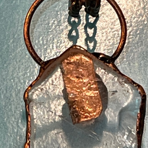 VINTAGE Fossilized clear crystal &Amethyst with copper. - Picture 4 of 9